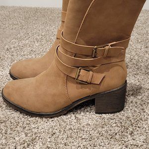 NWOT Ankle Boot